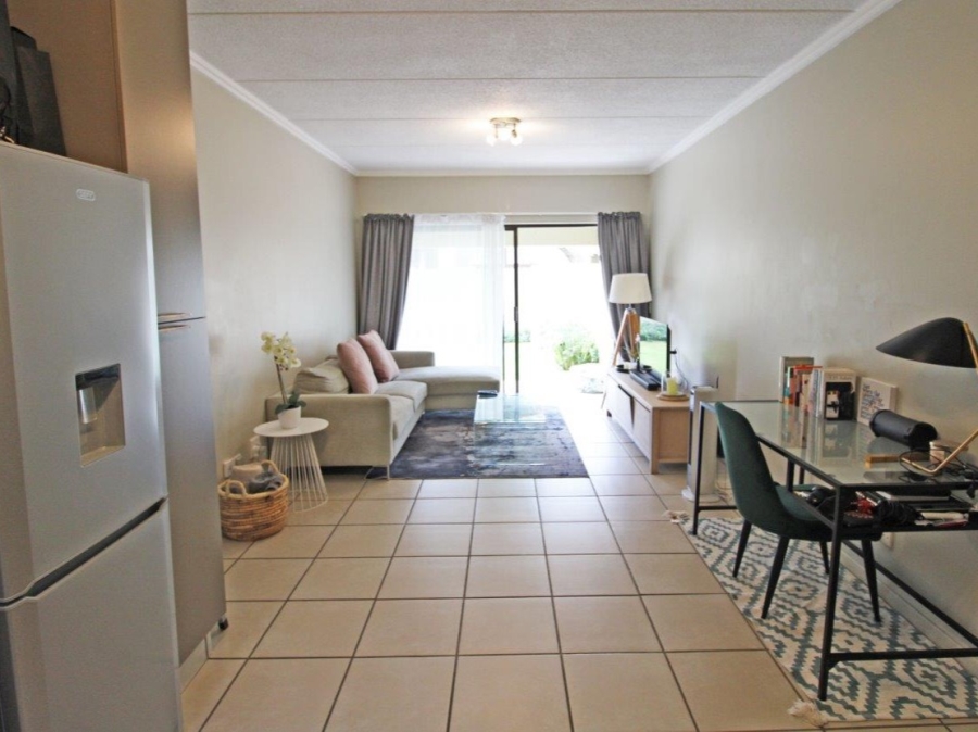 To Let 1 Bedroom Property for Rent in Bryanston Gauteng