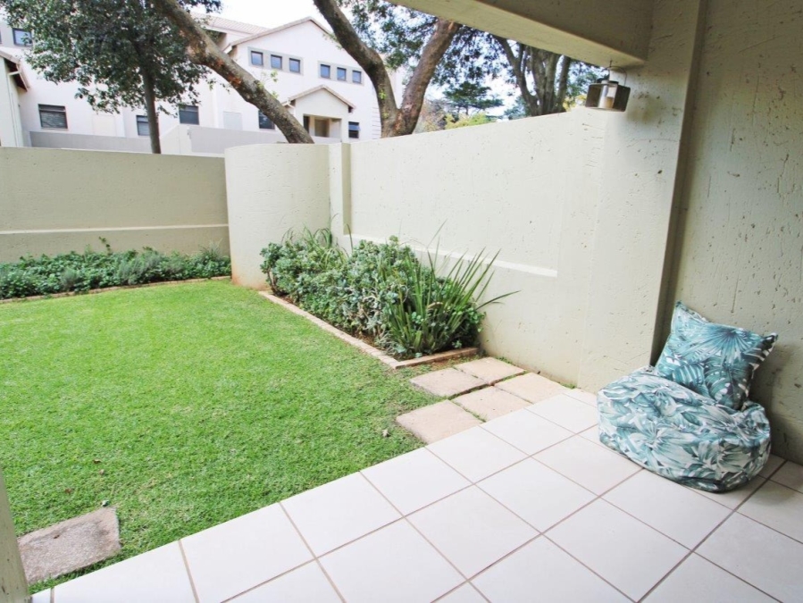 To Let 1 Bedroom Property for Rent in Bryanston Gauteng