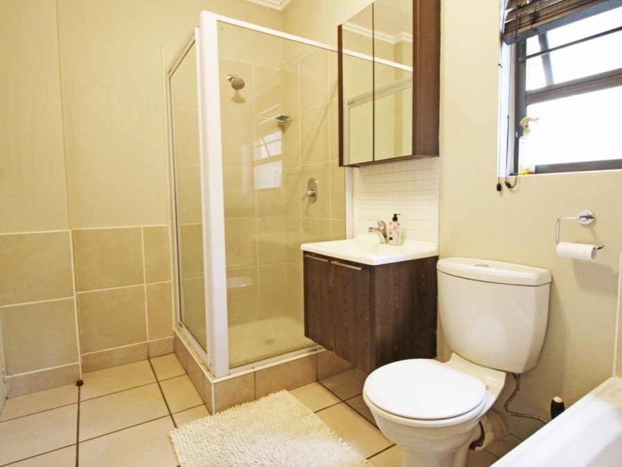 To Let 1 Bedroom Property for Rent in Bryanston Gauteng