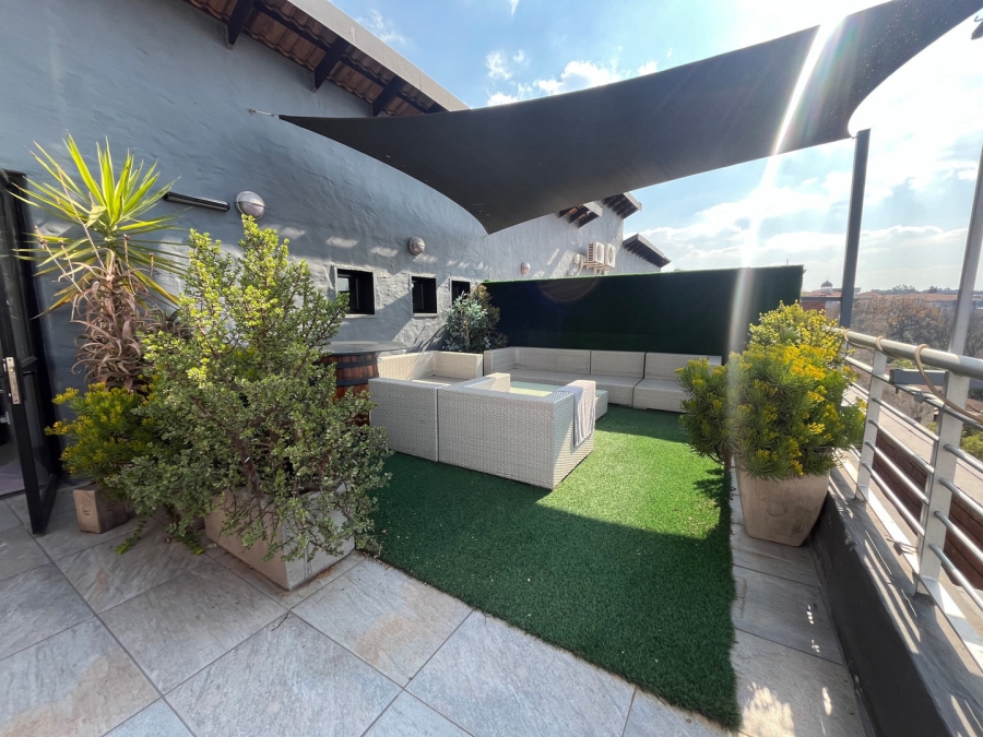 To Let 3 Bedroom Property for Rent in Atholl Gauteng