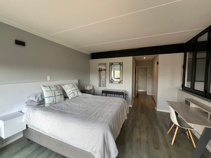 To Let 3 Bedroom Property for Rent in Atholl Gauteng