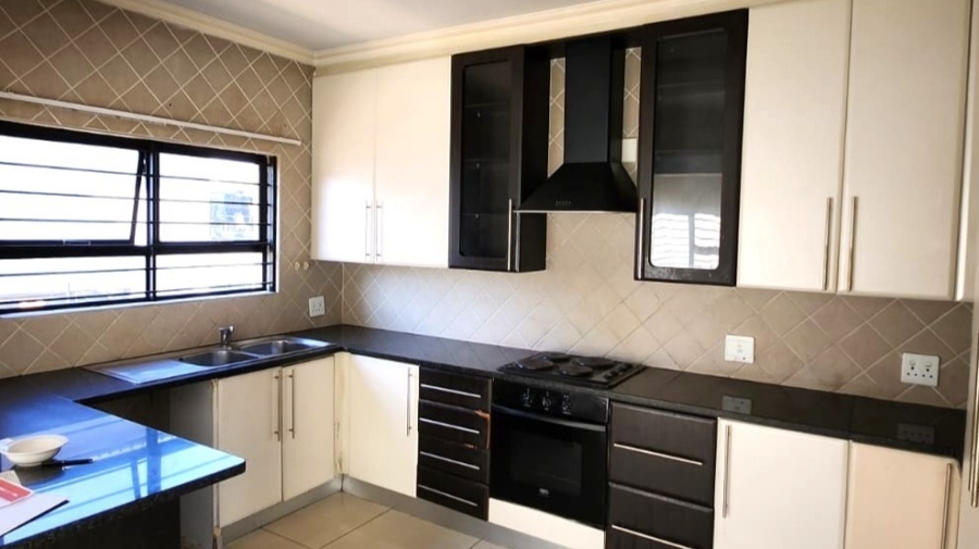 12 Bedroom Property for Sale in Winchester Hills Gauteng