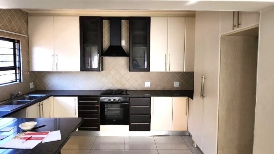 12 Bedroom Property for Sale in Winchester Hills Gauteng