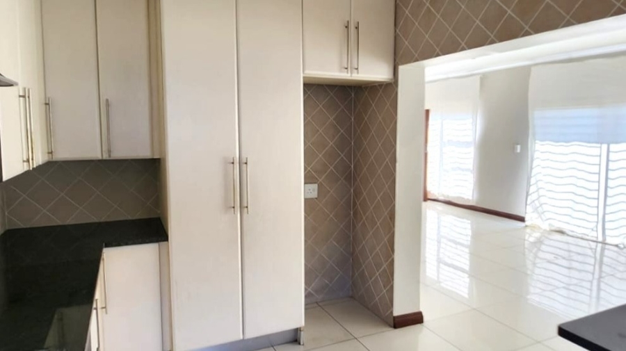 12 Bedroom Property for Sale in Winchester Hills Gauteng