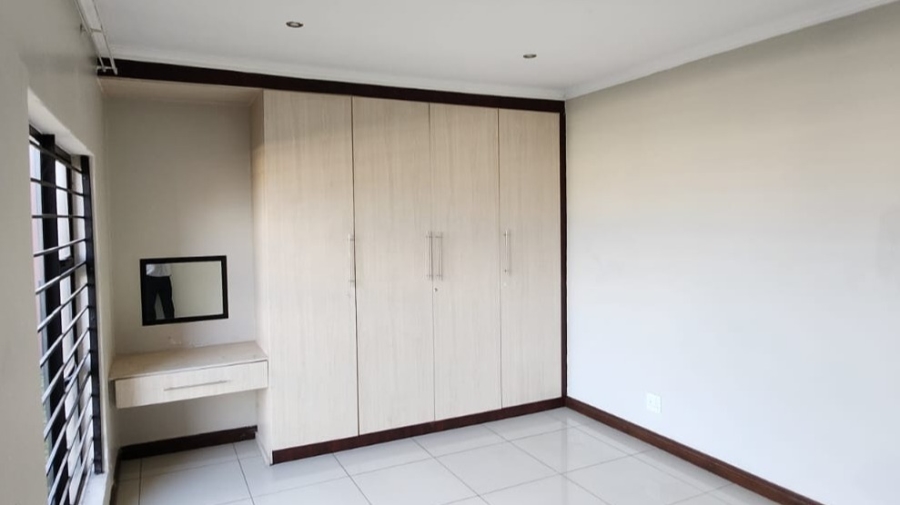 12 Bedroom Property for Sale in Winchester Hills Gauteng