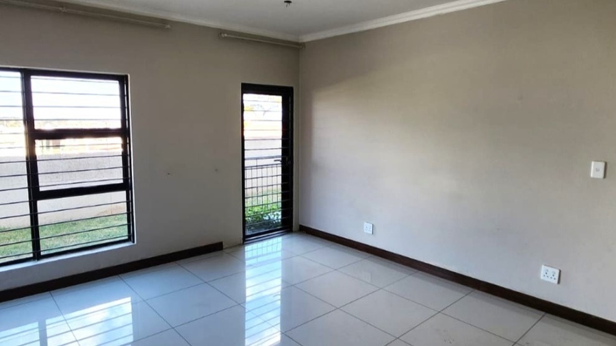 12 Bedroom Property for Sale in Winchester Hills Gauteng