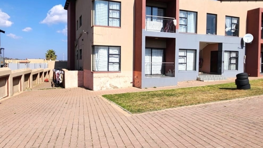 12 Bedroom Property for Sale in Winchester Hills Gauteng