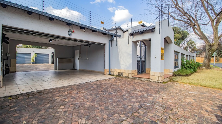 4 Bedroom Property for Sale in Farrarmere Gauteng