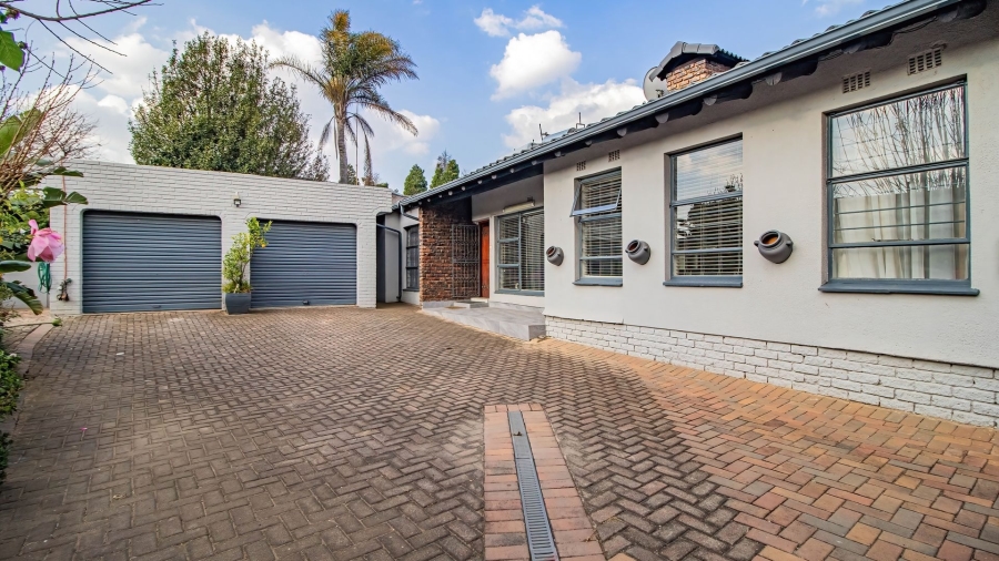4 Bedroom Property for Sale in Farrarmere Gauteng