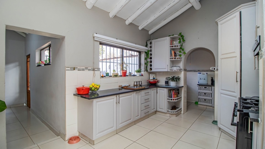 4 Bedroom Property for Sale in Farrarmere Gauteng