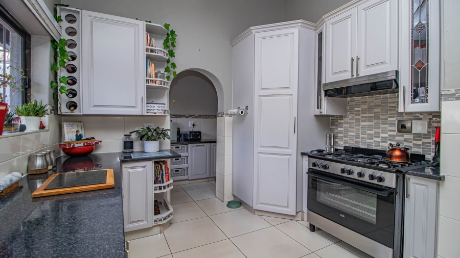 4 Bedroom Property for Sale in Farrarmere Gauteng