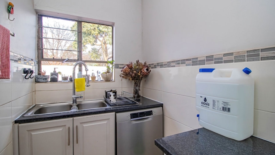 4 Bedroom Property for Sale in Farrarmere Gauteng