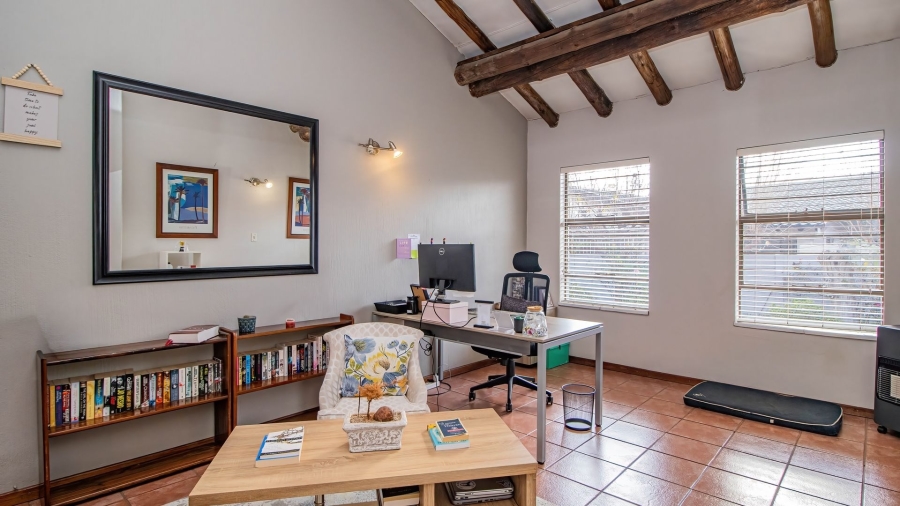 4 Bedroom Property for Sale in Farrarmere Gauteng