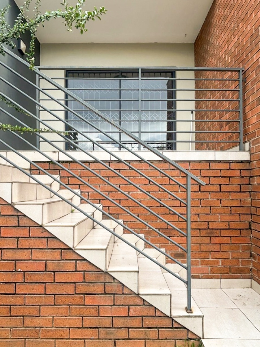 To Let 3 Bedroom Property for Rent in Fourways Gauteng