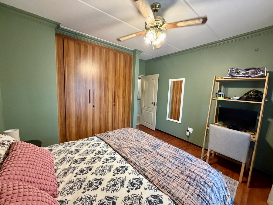 3 Bedroom Property for Sale in Barbeque Downs Gauteng