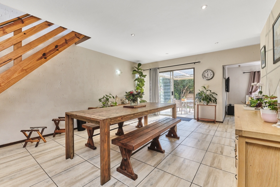 3 Bedroom Property for Sale in Barbeque Downs Gauteng