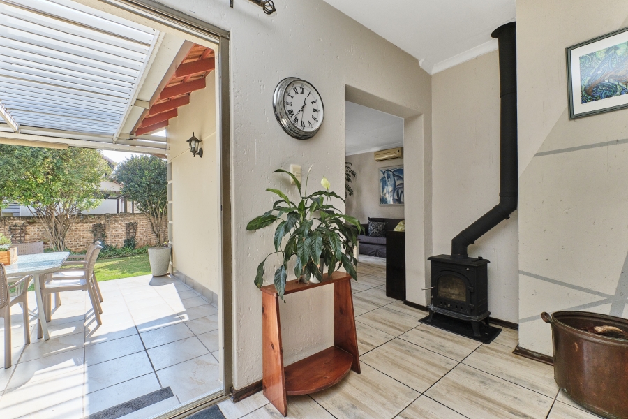 3 Bedroom Property for Sale in Barbeque Downs Gauteng