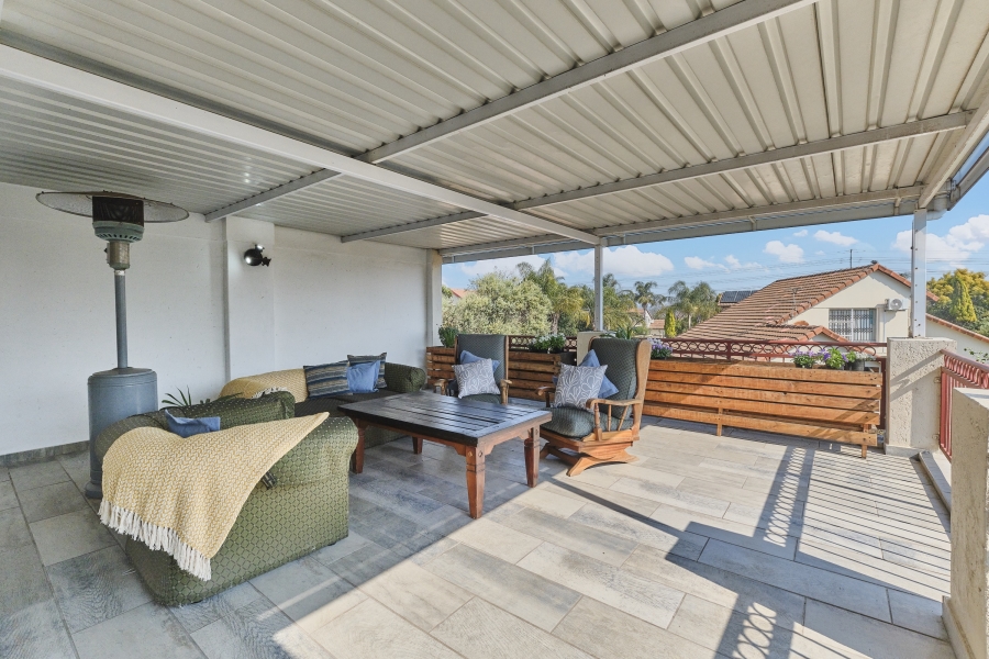 3 Bedroom Property for Sale in Barbeque Downs Gauteng