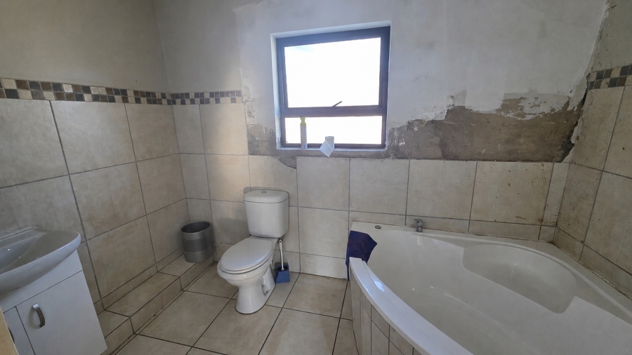 3 Bedroom Property for Sale in Wonderboom South Gauteng