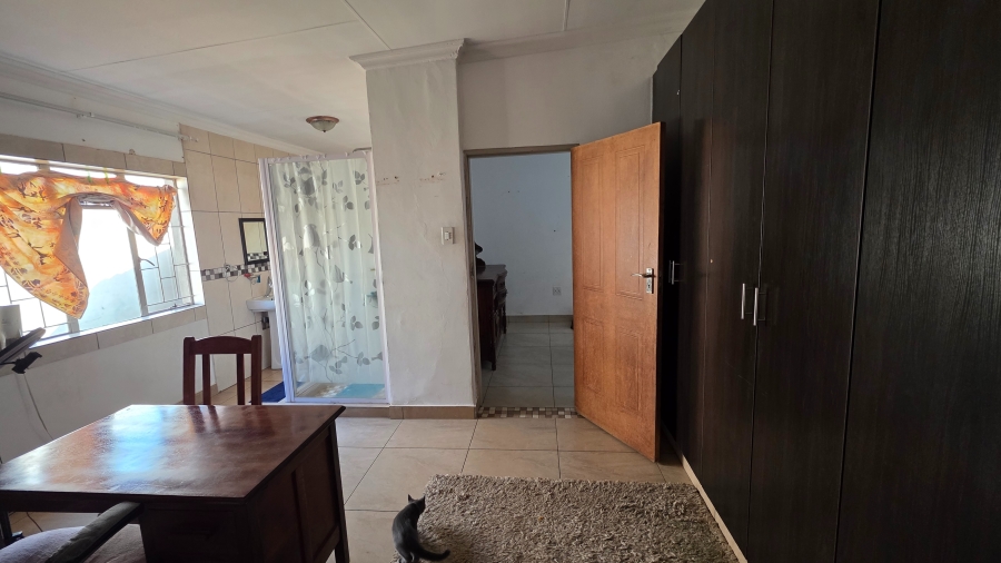 1 Bedroom Property for Sale in Eloffsdal Gauteng