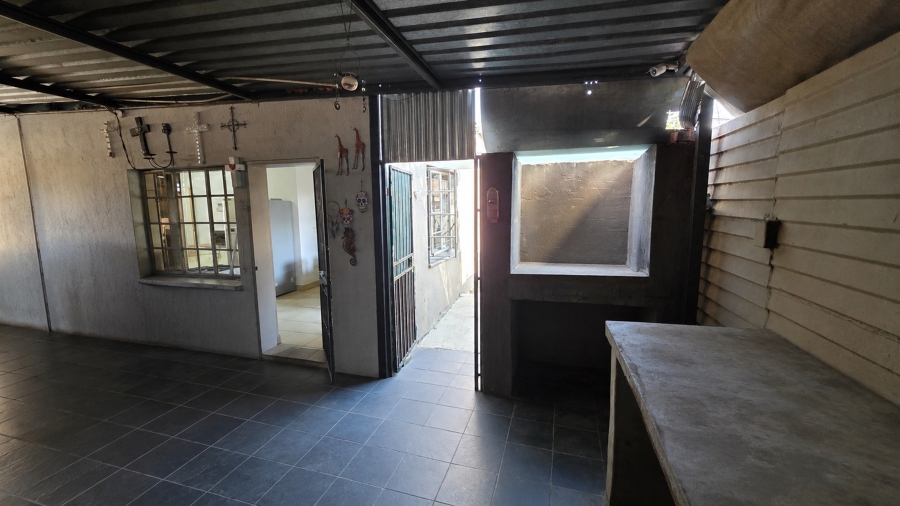 1 Bedroom Property for Sale in Eloffsdal Gauteng