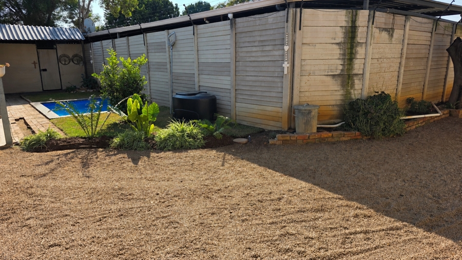 1 Bedroom Property for Sale in Eloffsdal Gauteng