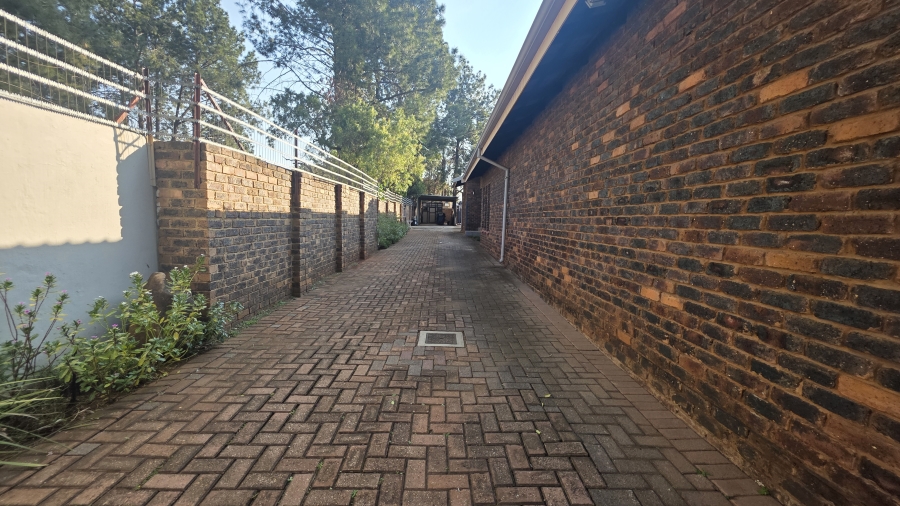 6 Bedroom Property for Sale in Lynnwood Ridge Gauteng