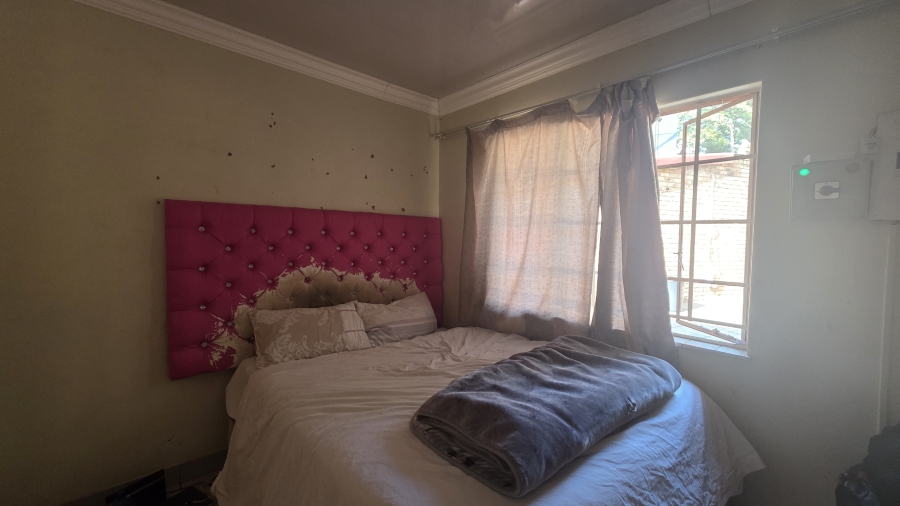 5 Bedroom Property for Sale in Garsfontein Gauteng