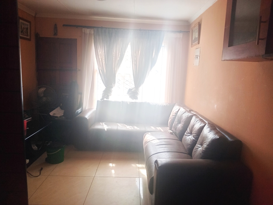 2 Bedroom Property for Sale in Birch Acres Gauteng