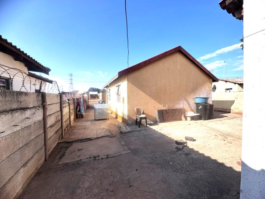 2 Bedroom Property for Sale in Vosloorus Gauteng