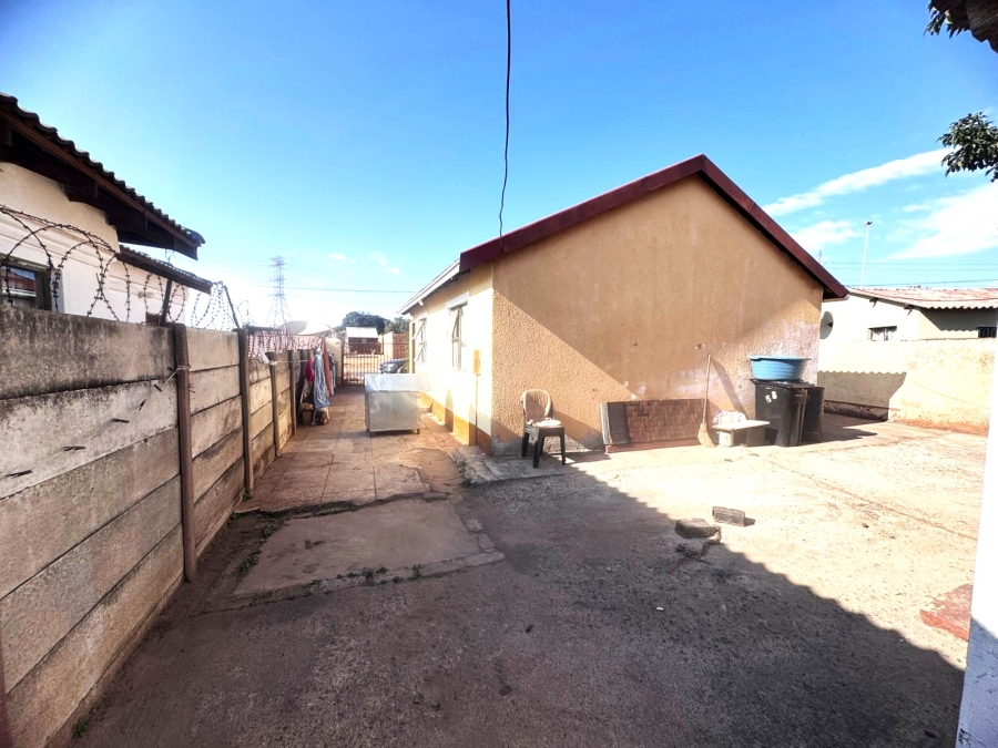 2 Bedroom Property for Sale in Vosloorus Gauteng