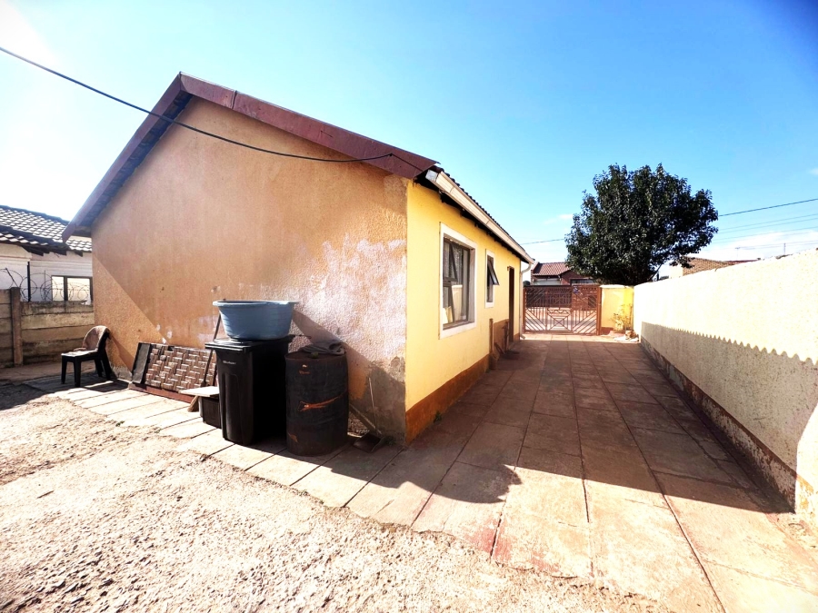 2 Bedroom Property for Sale in Vosloorus Gauteng