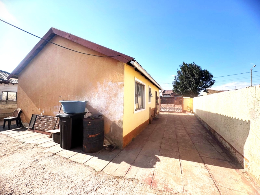 2 Bedroom Property for Sale in Vosloorus Gauteng
