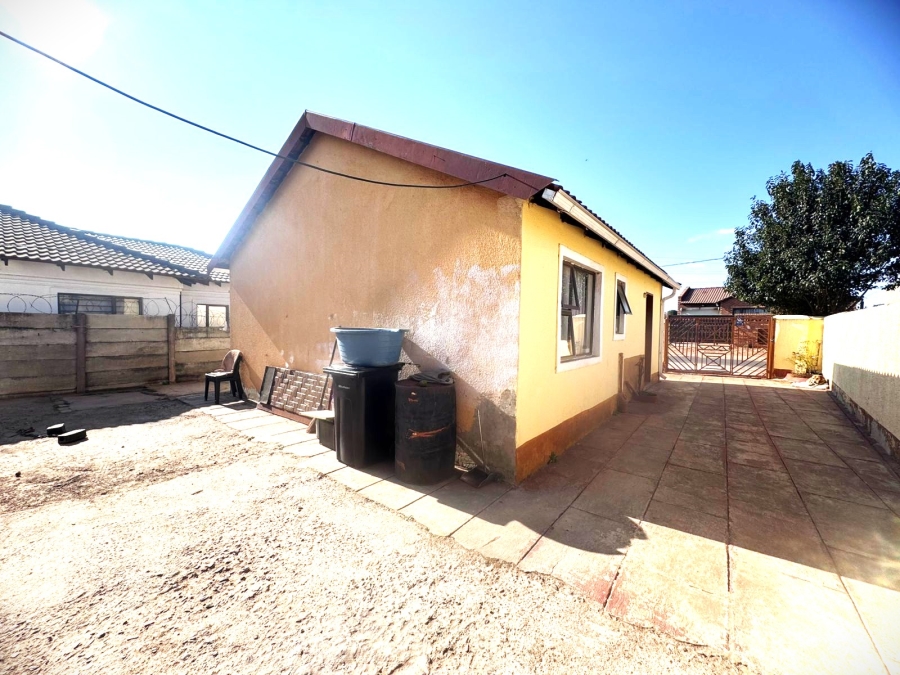 2 Bedroom Property for Sale in Vosloorus Gauteng
