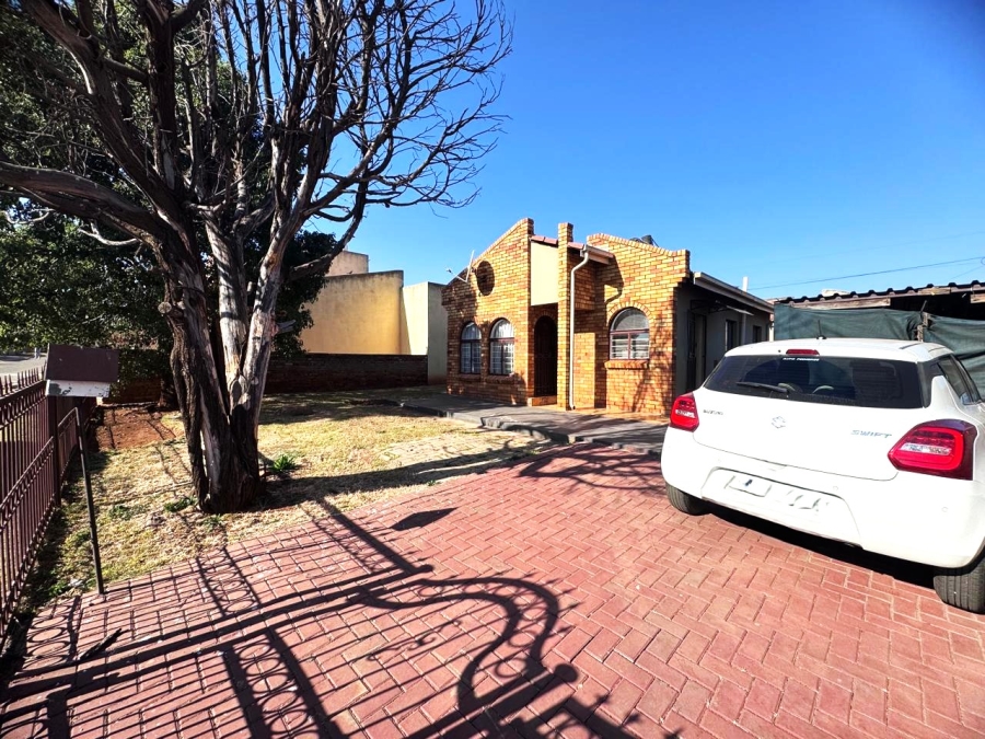 2 Bedroom Property for Sale in Vosloorus Gauteng