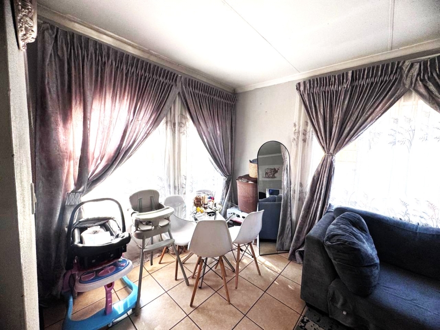 2 Bedroom Property for Sale in Vosloorus Gauteng