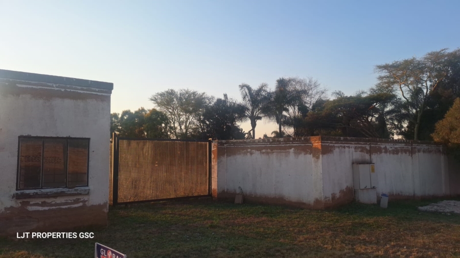 0 Bedroom Property for Sale in Ruimsig A H Gauteng