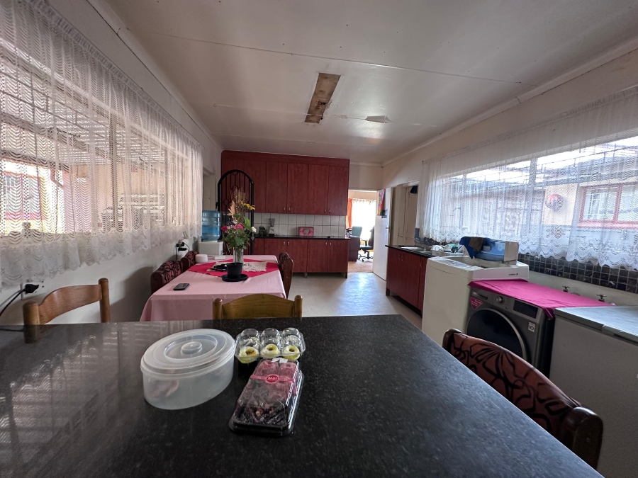 4 Bedroom Property for Sale in Discovery Gauteng
