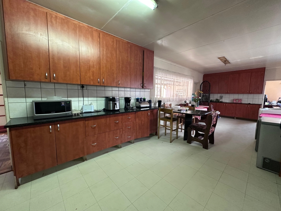 4 Bedroom Property for Sale in Discovery Gauteng