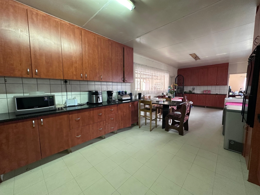 4 Bedroom Property for Sale in Discovery Gauteng
