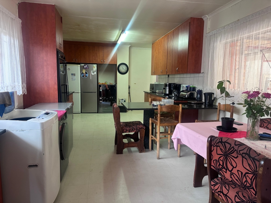 4 Bedroom Property for Sale in Discovery Gauteng