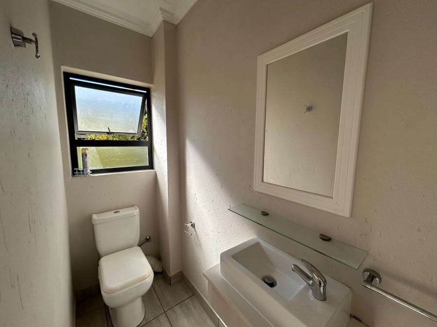To Let 2 Bedroom Property for Rent in Lonehill Gauteng