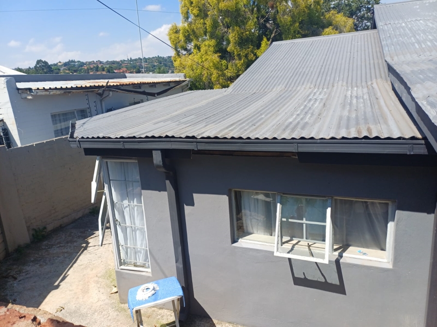To Let 1 Bedroom Property for Rent in Roodekrans Gauteng