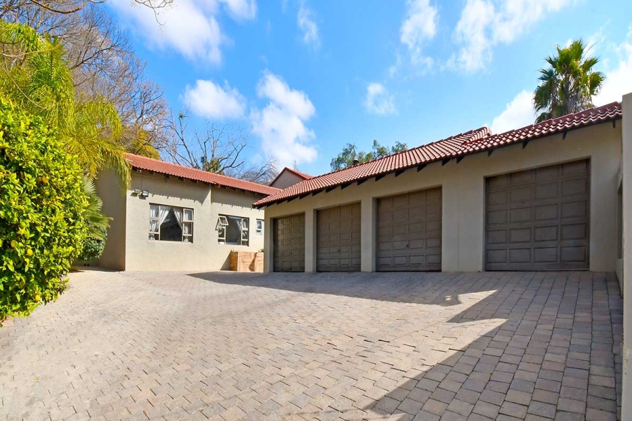 5 Bedroom Property for Sale in Bryanston Gauteng