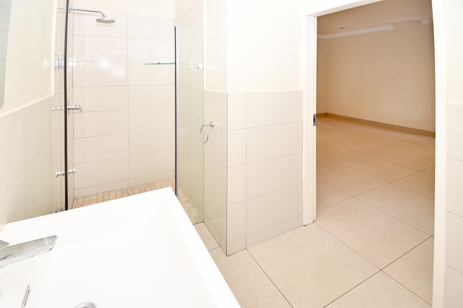 5 Bedroom Property for Sale in Bryanston Gauteng