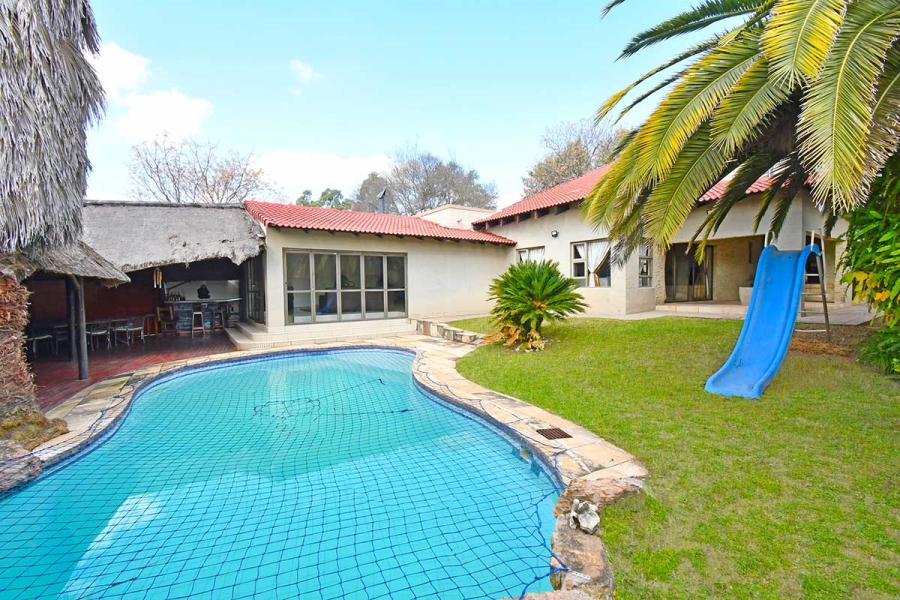 5 Bedroom Property for Sale in Bryanston Gauteng