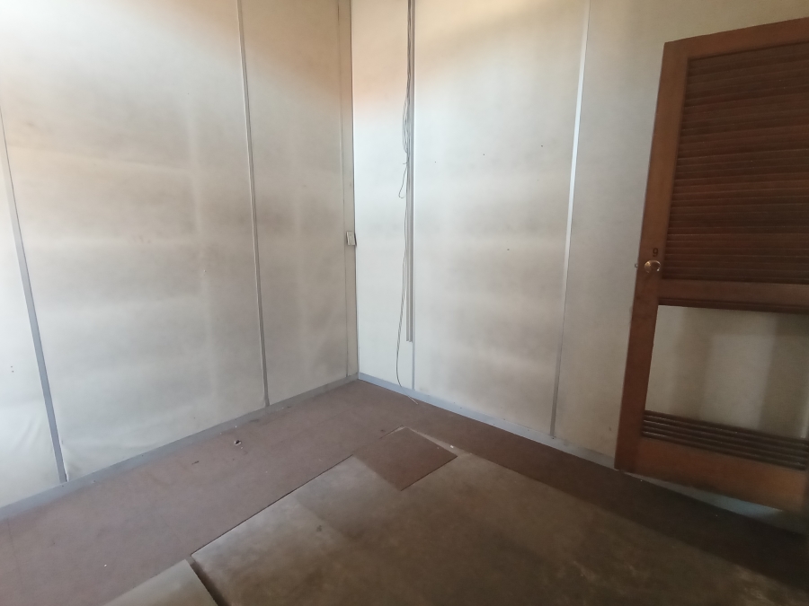 To Let Commercial Property for Rent in West Porges Gauteng