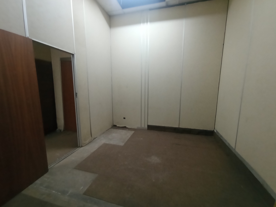 To Let Commercial Property for Rent in West Porges Gauteng