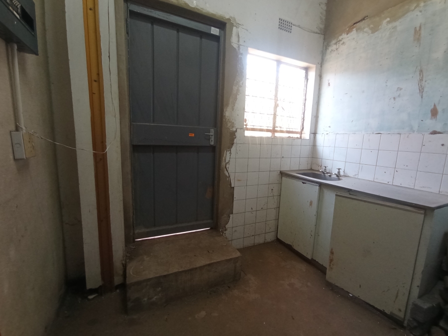 To Let Commercial Property for Rent in West Porges Gauteng