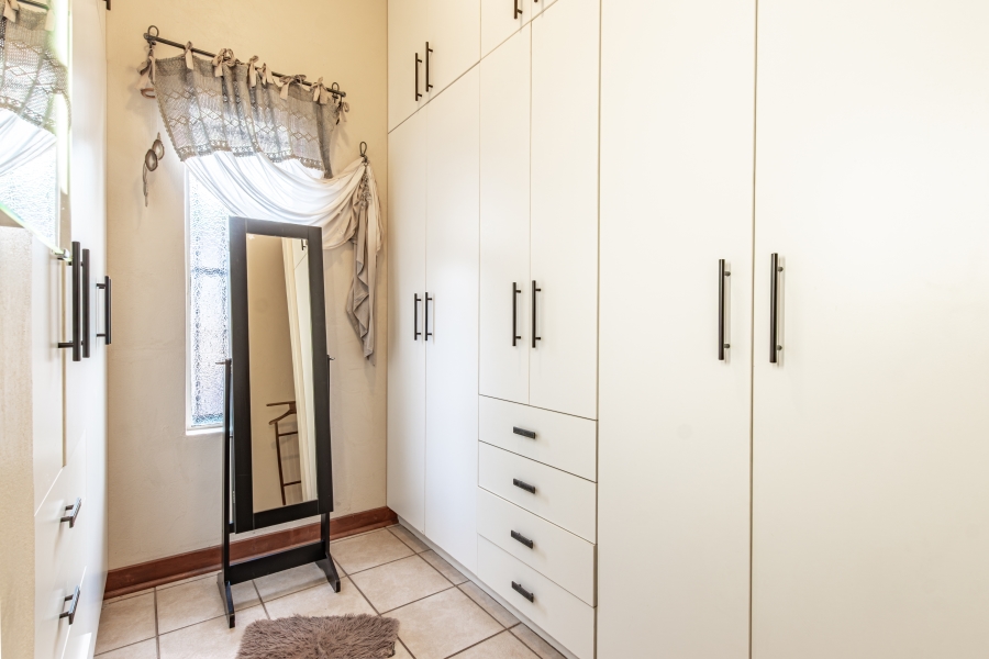 4 Bedroom Property for Sale in Krugersdorp North Gauteng